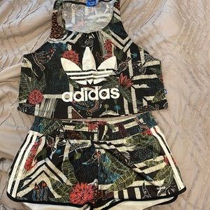ADIDAS FLORAL SET SIZE MEDIUM